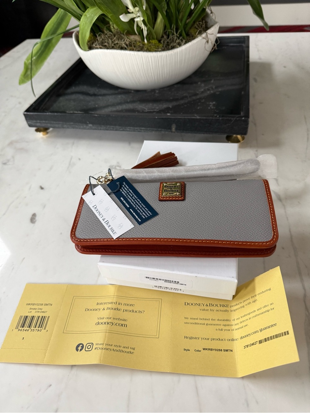 New Dooney & Bourke Kirby Tatum Leather Wristlet Wallet Clutch - Picture 6 of 16